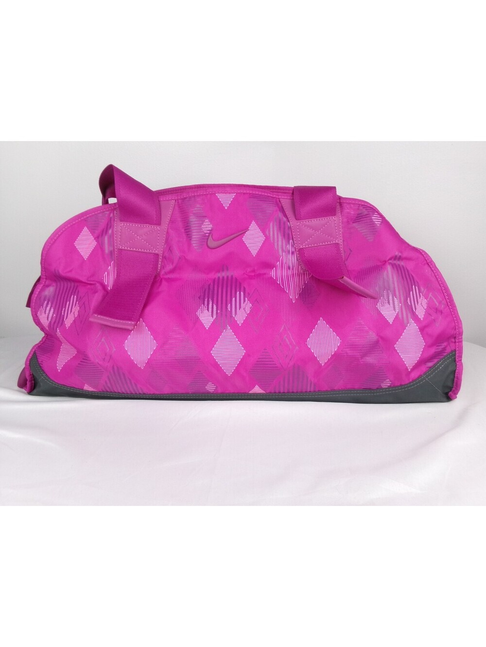 Vintage 2009 Nike Sami 2.0 Pink Geometric Duffel Gym Bag BA2806 Women